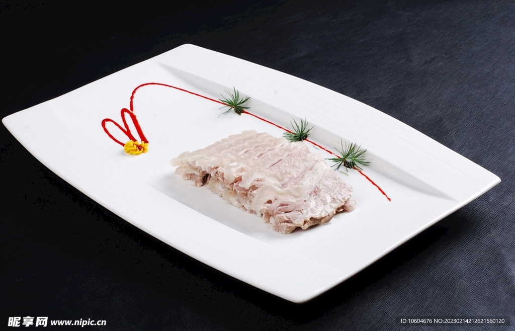 蒜沾羊肉