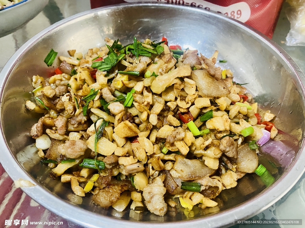 熏肉炒菜干