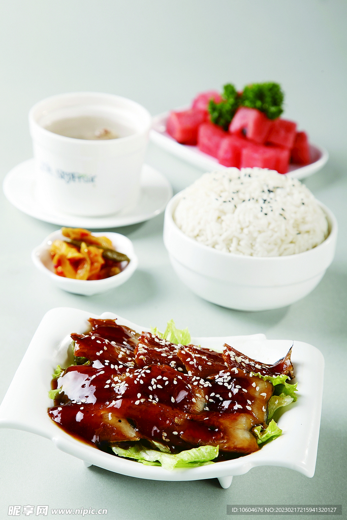 蒲烧鳗鱼饭