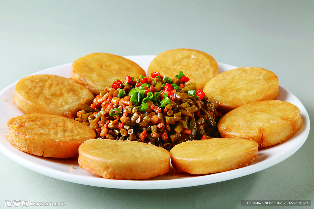 酸豆角肉沫夹饼
