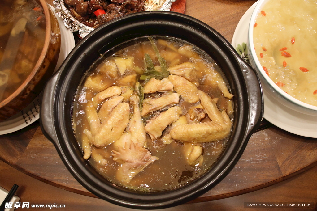 鸡煲