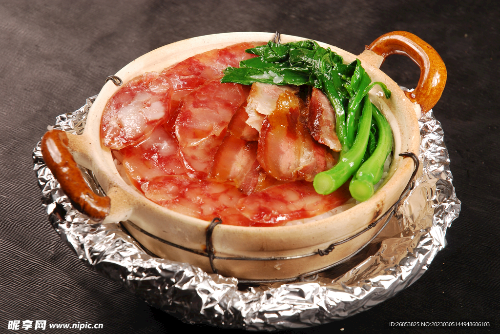 腊味煲仔饭