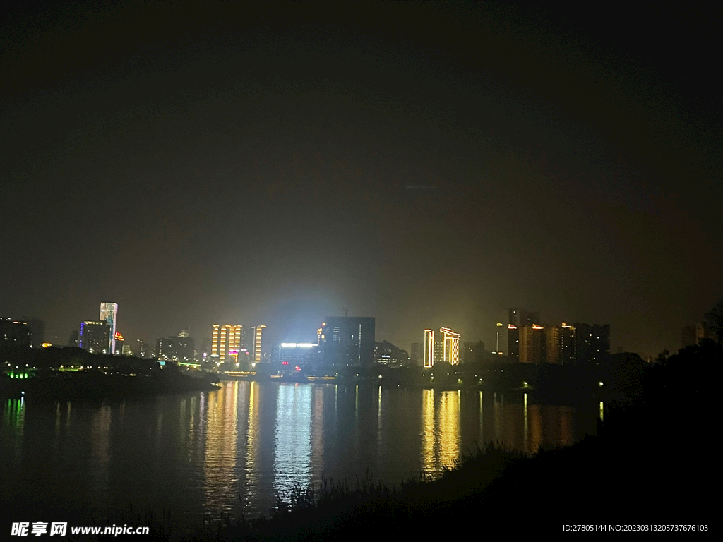 建筑夜景