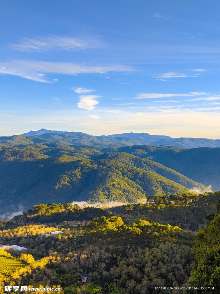 蓝天青山