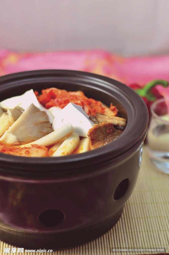 五花肉泡菜锅.