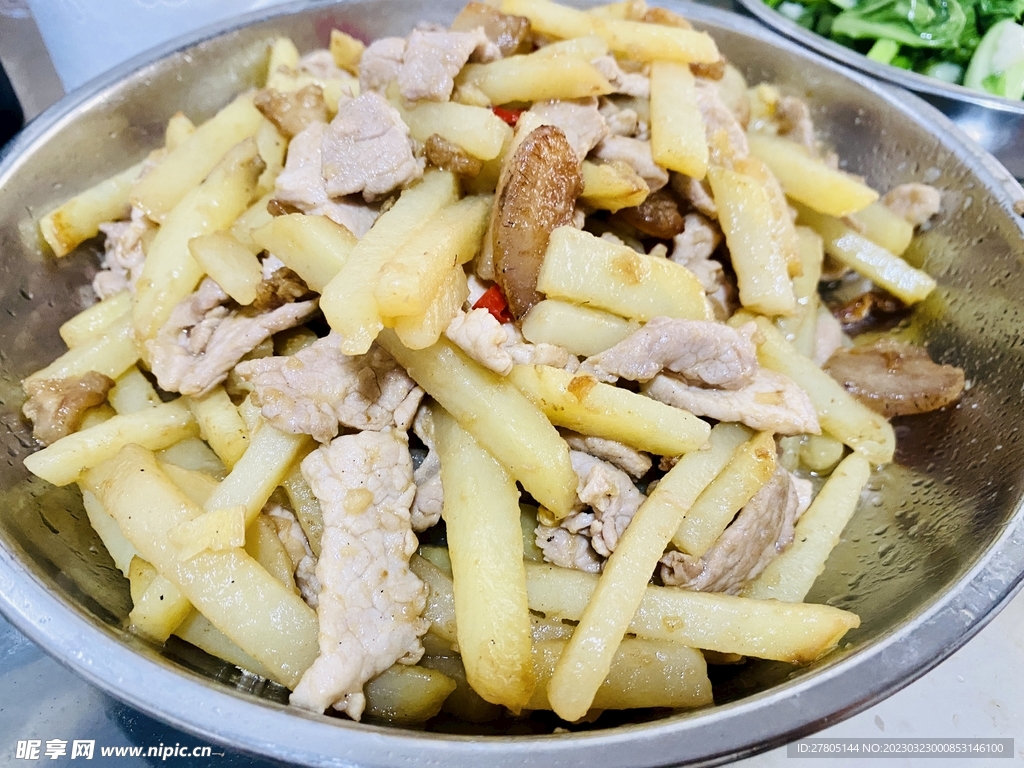肉片炒土豆条