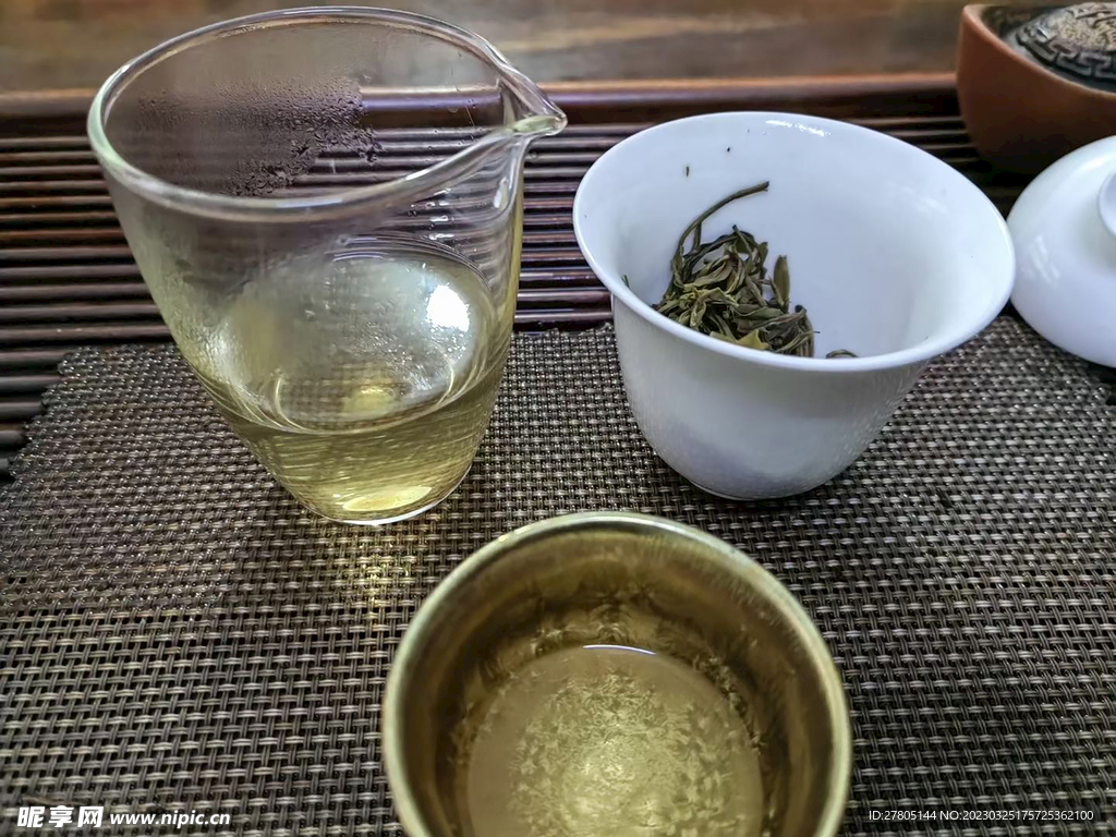 新鲜茶叶茶