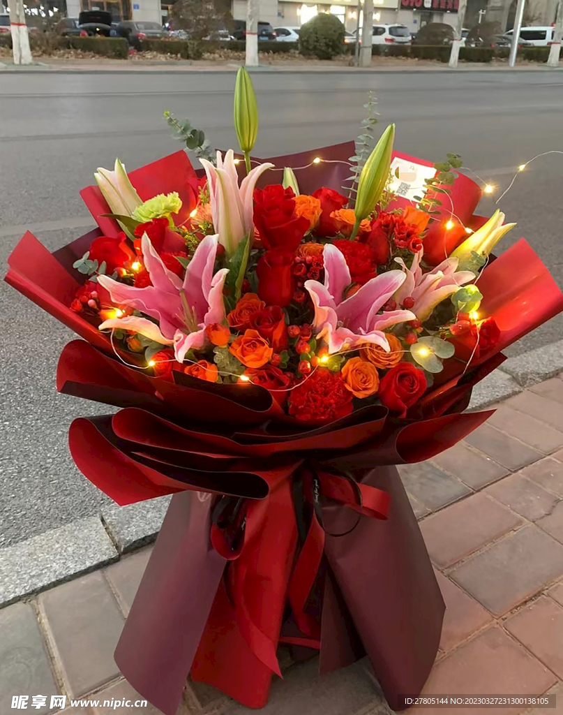 百合花束