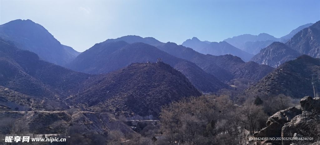 蓝天大山