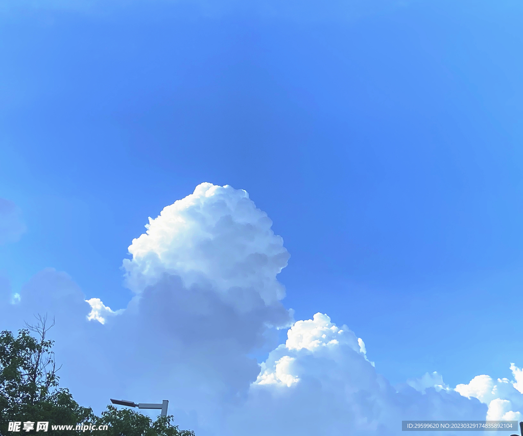 天空