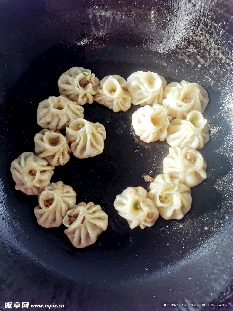 拇指生煎包