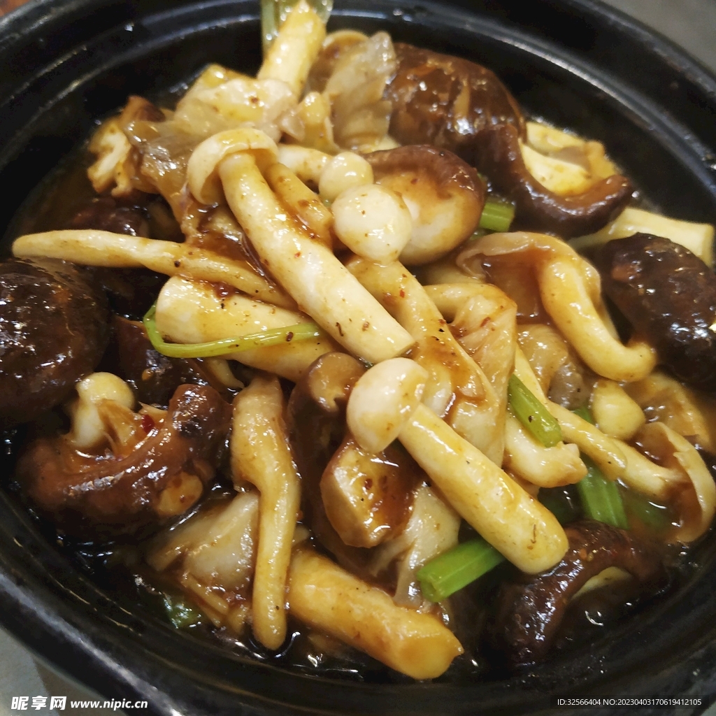 菌菇煲