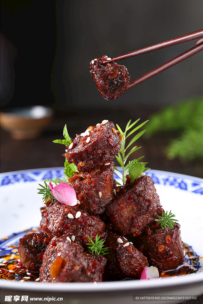 香辣鸭脖