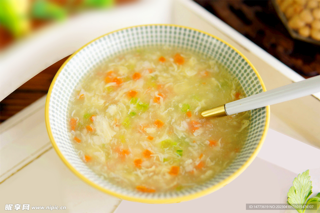 小米蔬菜鸡蛋粥