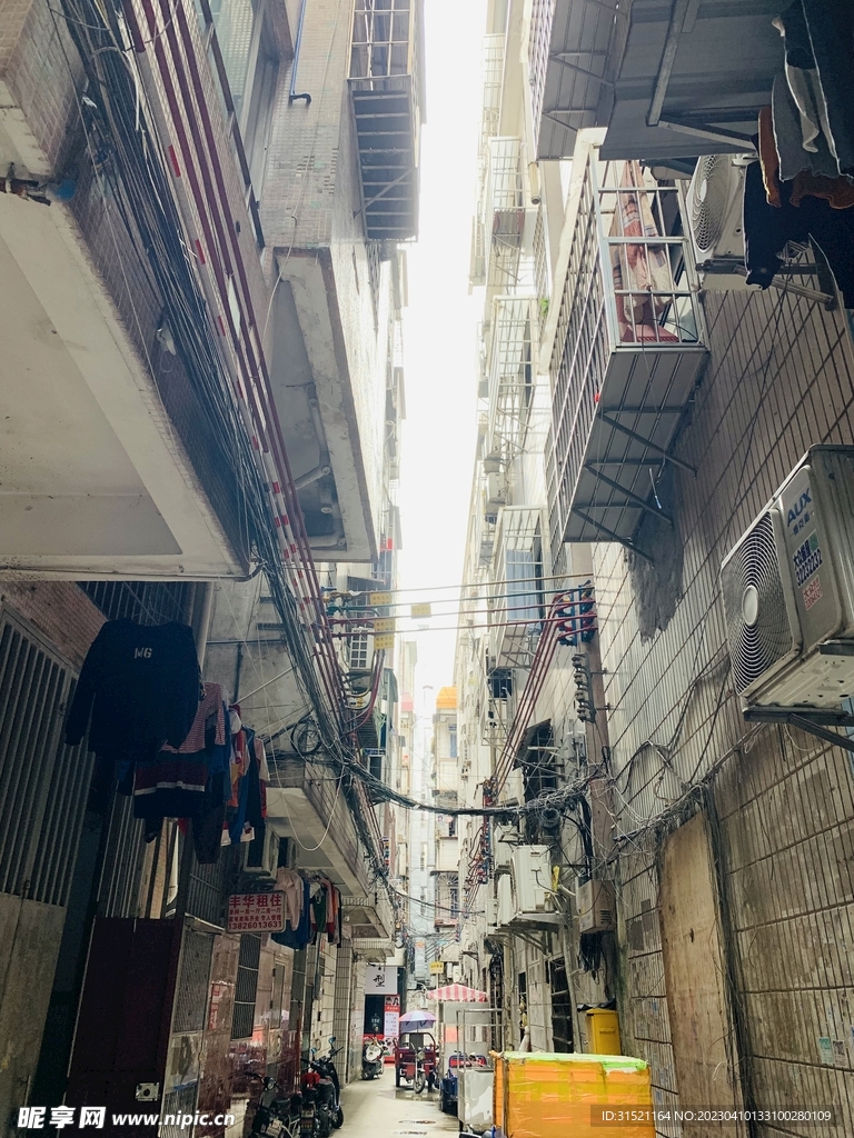 城中村巷子拍摄