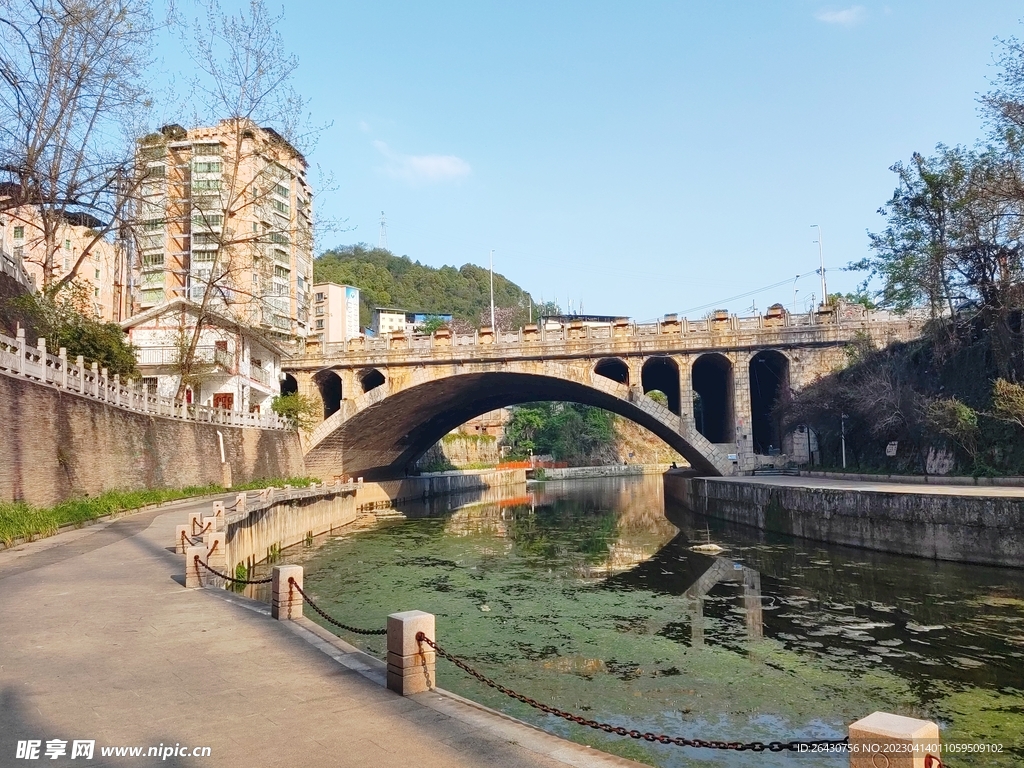 遵义湘江河石拱桥