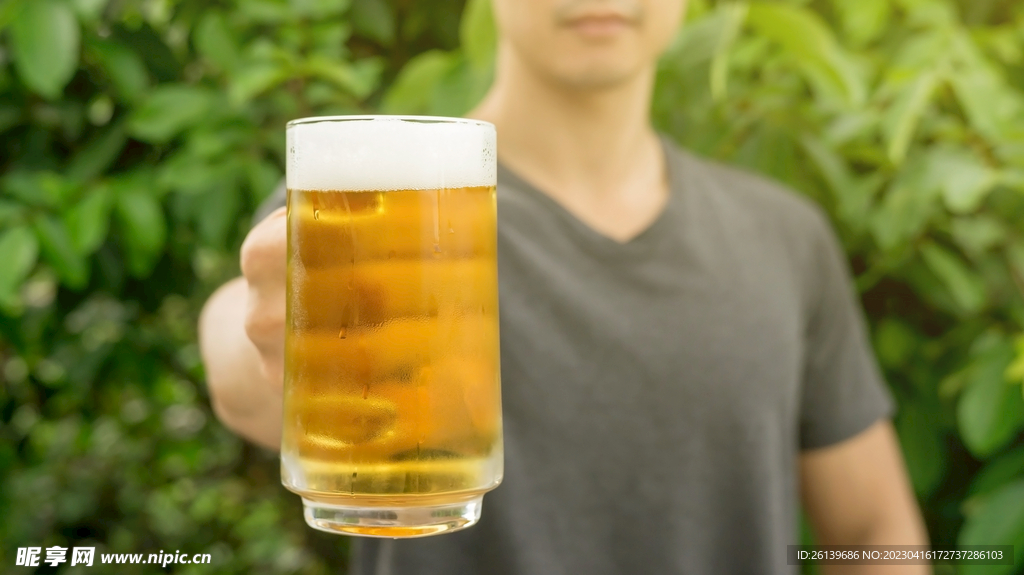 啤酒