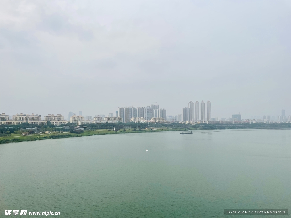城市江景