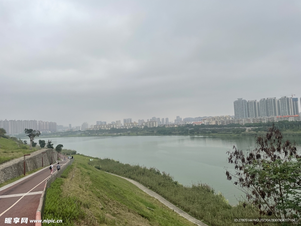跑道美景