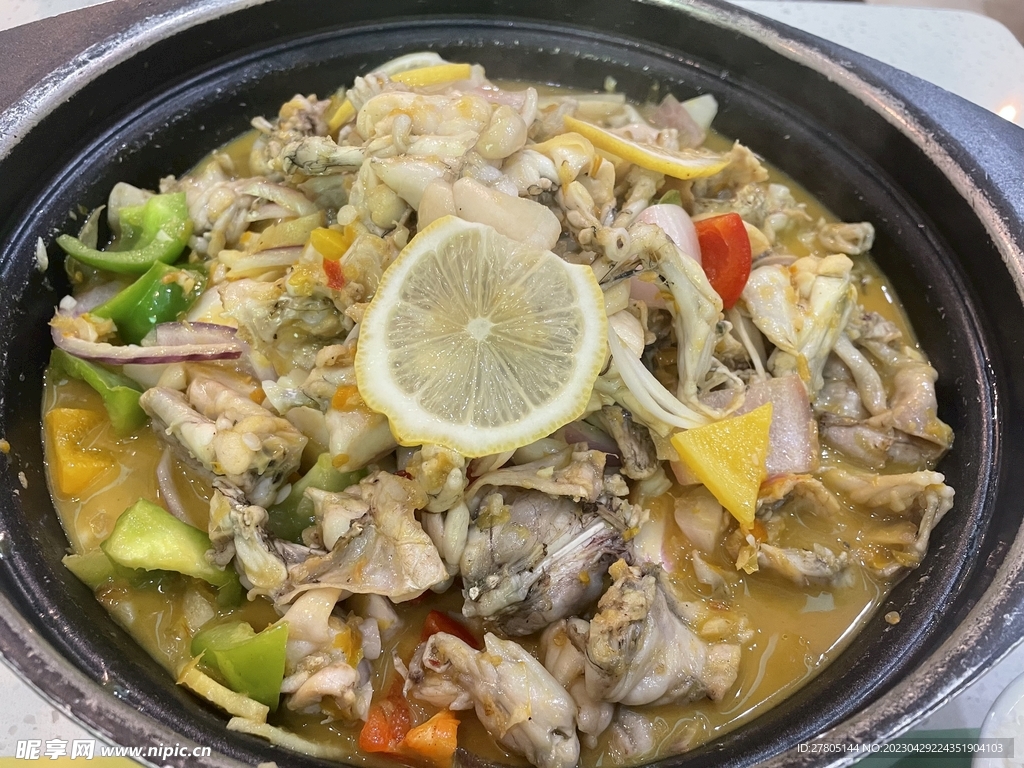 蛙肉煲