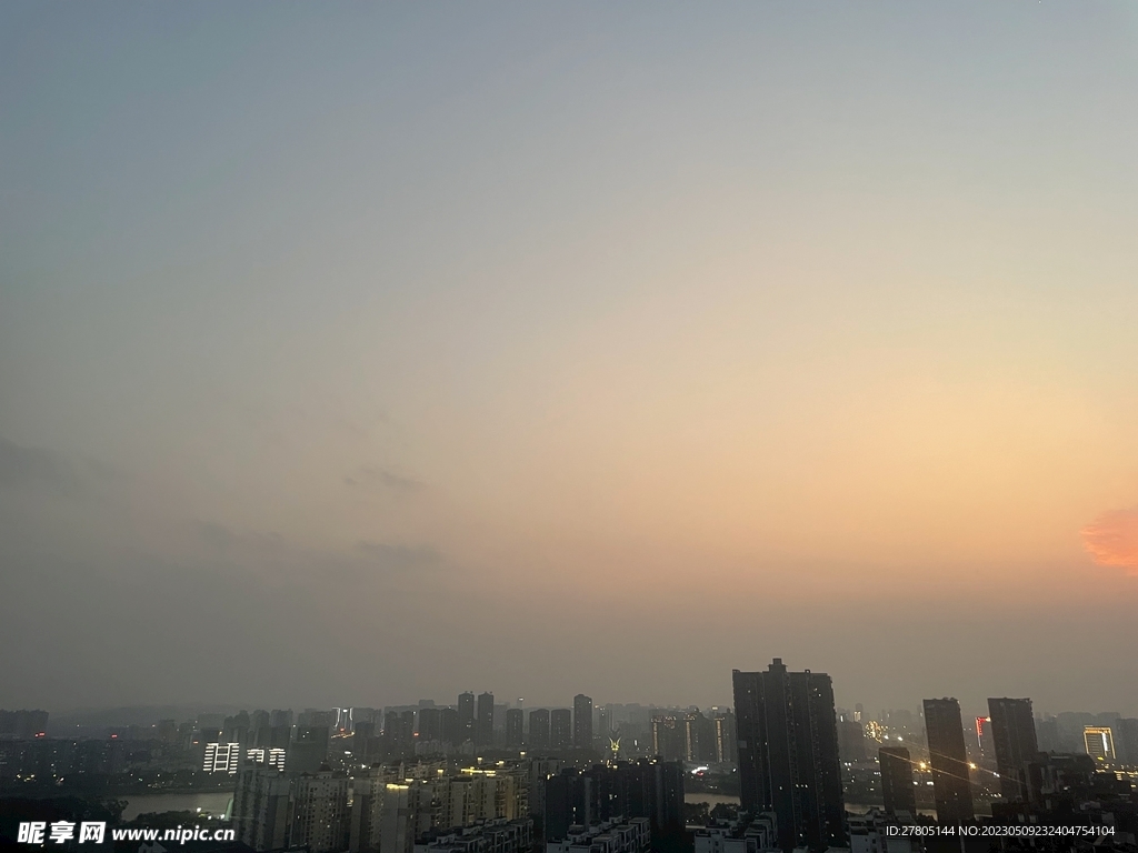 城市晚景