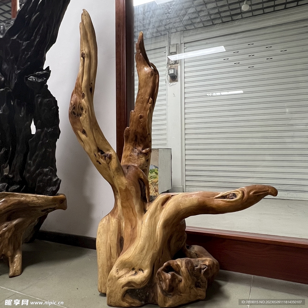 三峡根雕动物园