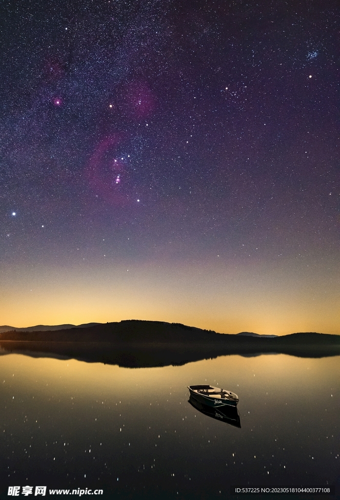 星空与湖
