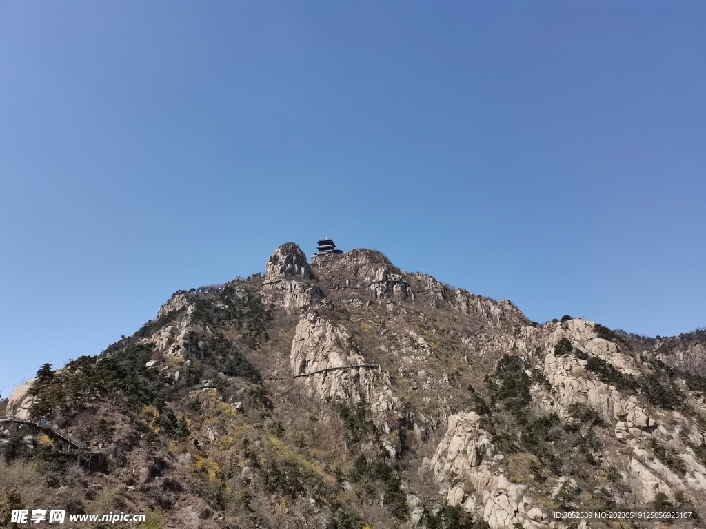 高山