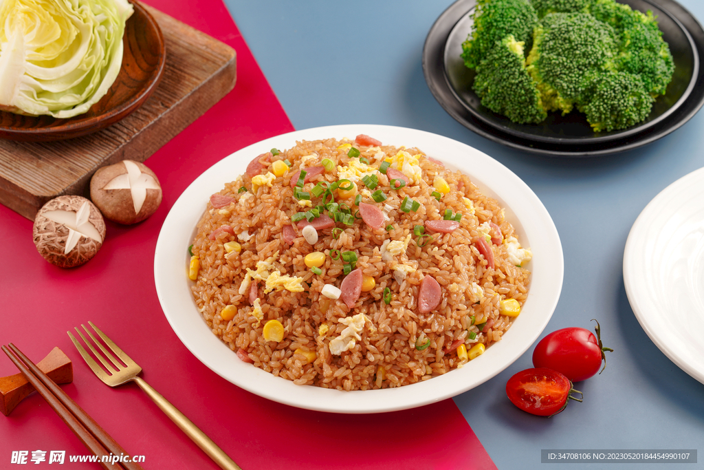 蛋炒饭火腿玉米