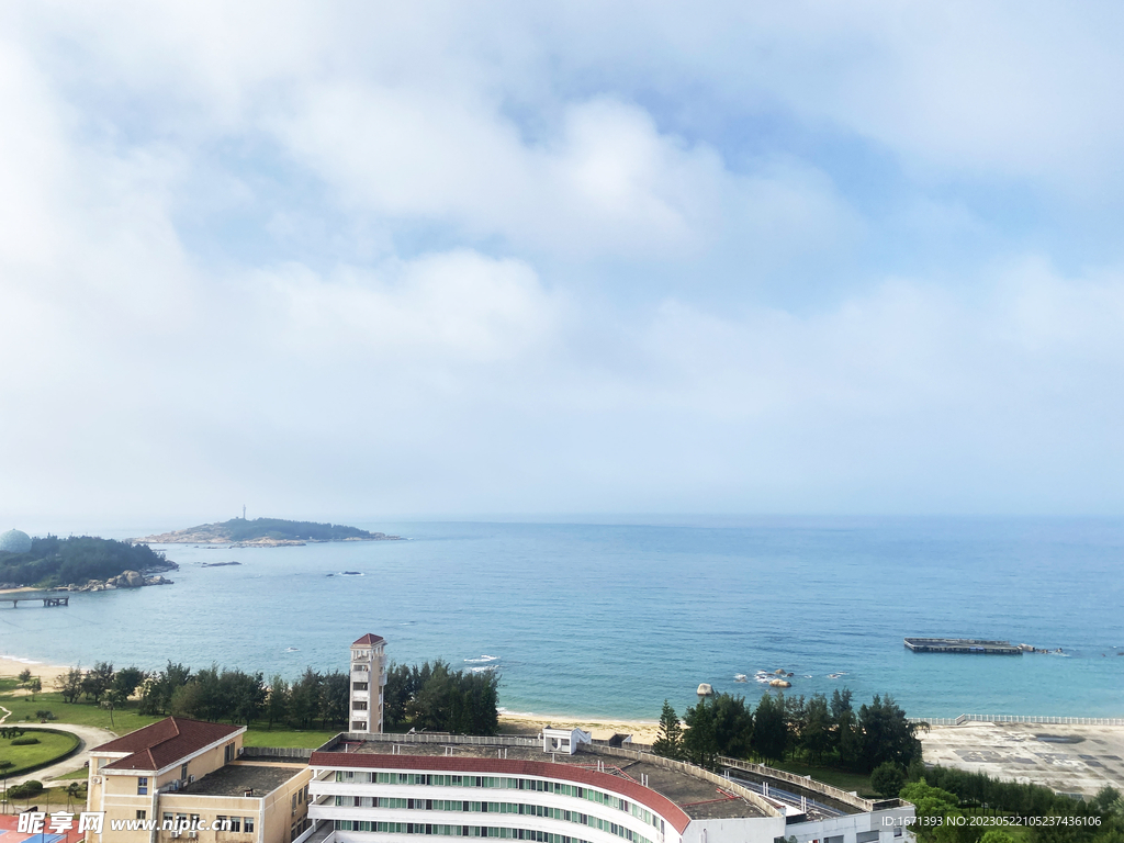 海对面