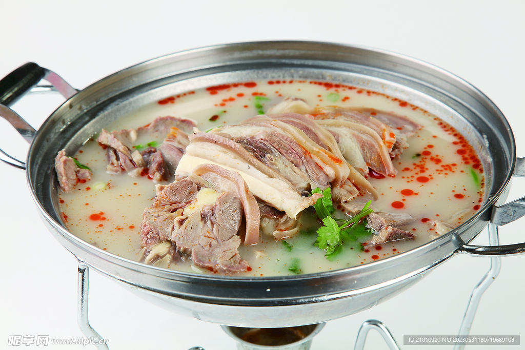 锅仔带皮野山羊