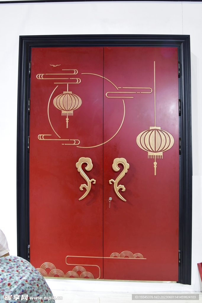 铸铝门