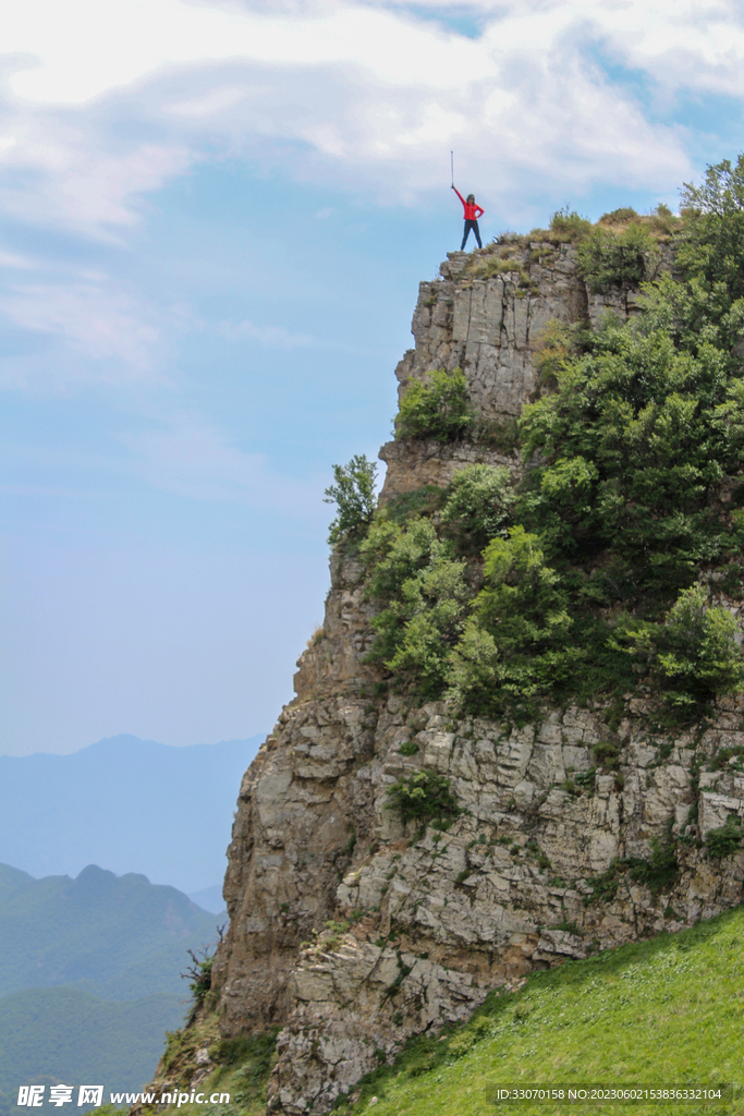 山高人为峰