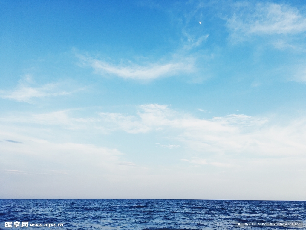 蓝天 大海