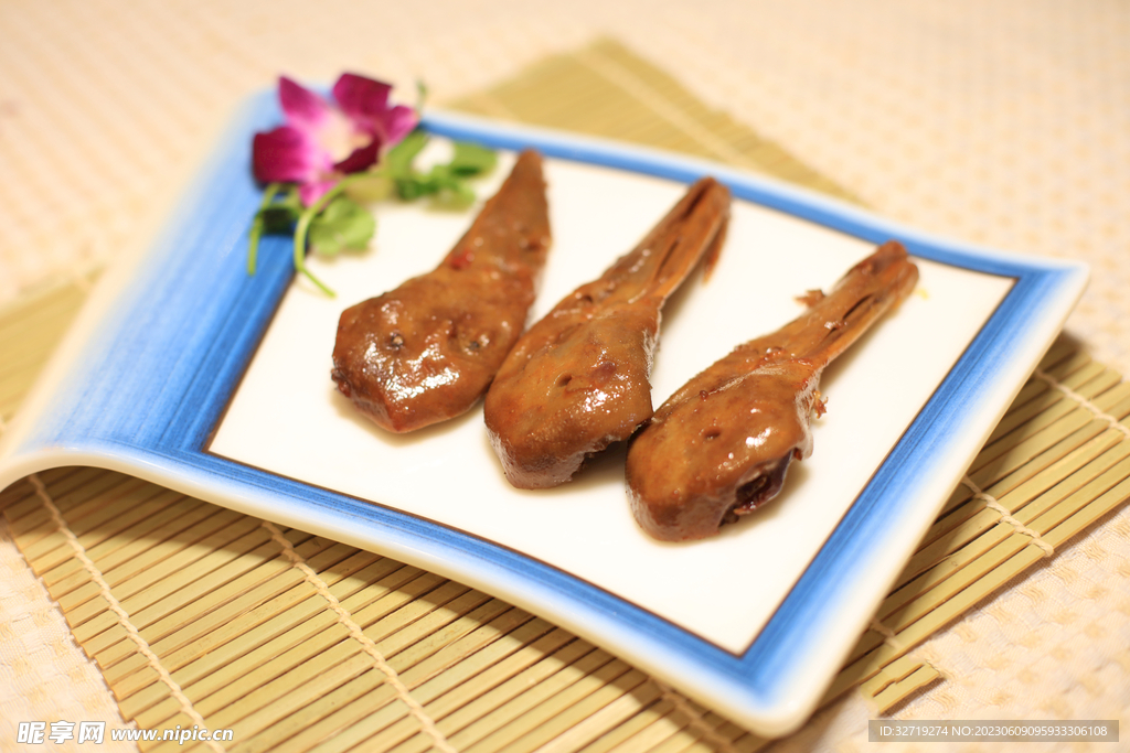 卤鸭头