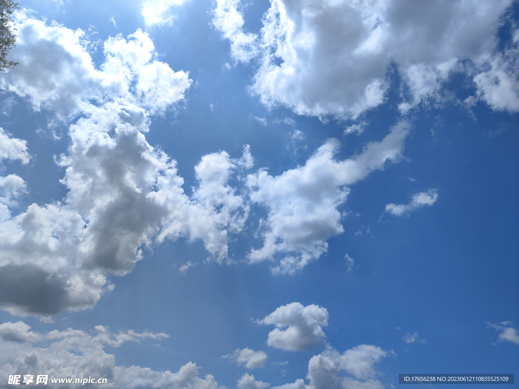 天空
