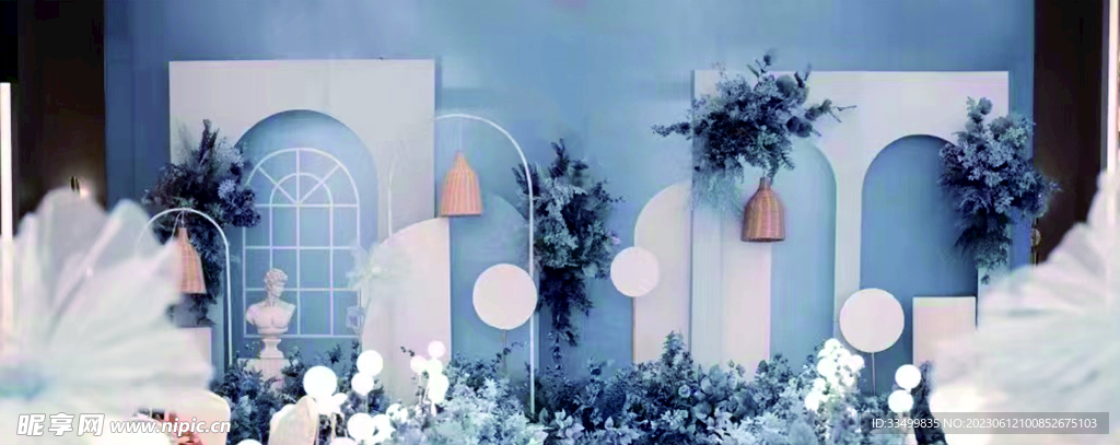 蓝色简约婚礼图