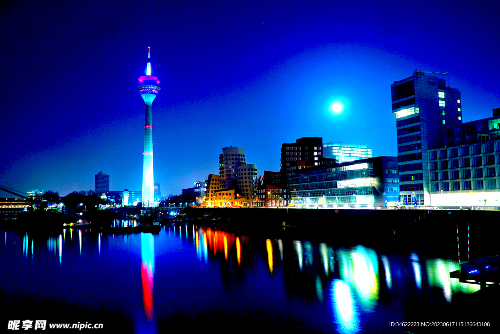 蓝色夜景