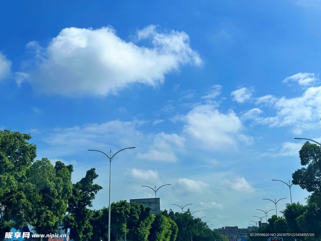 天空