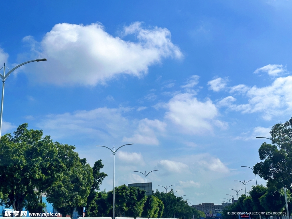 天空