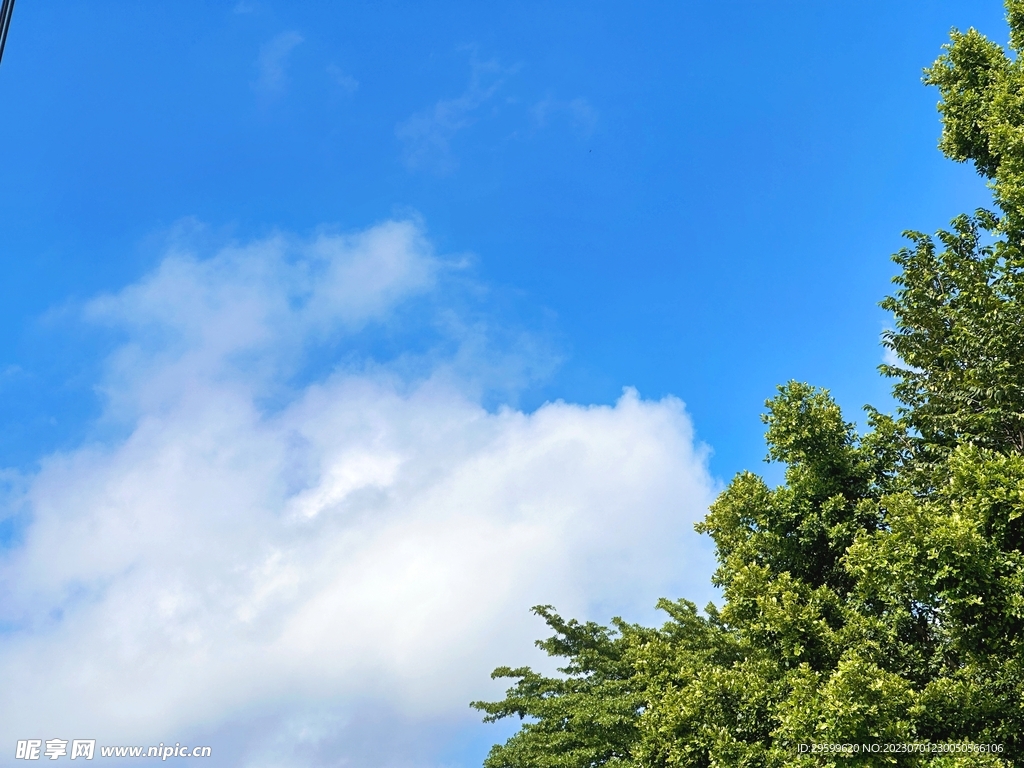 天空