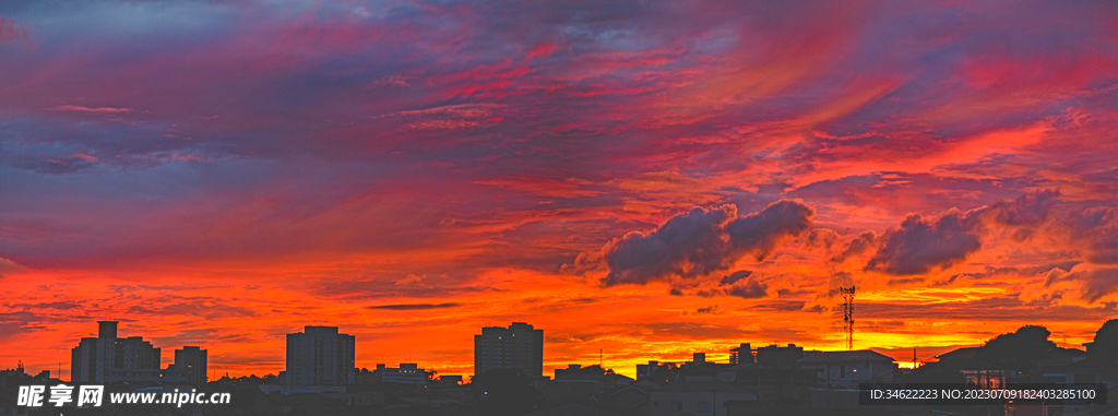天空