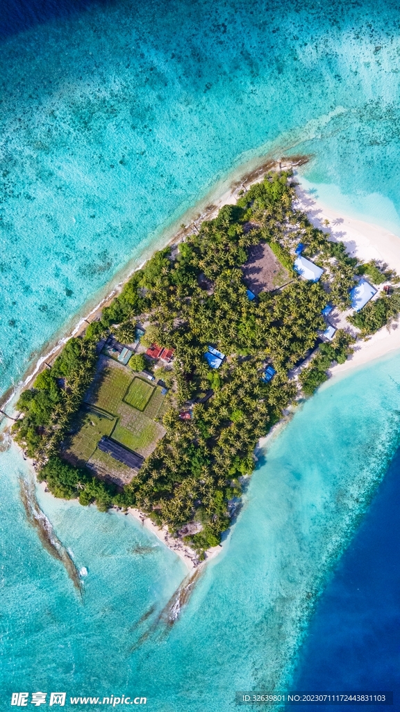 海中小岛