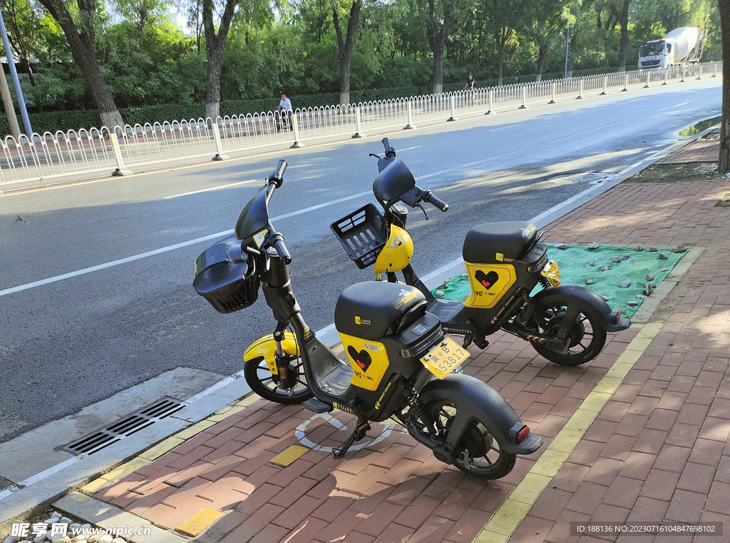 小遛共享电动车