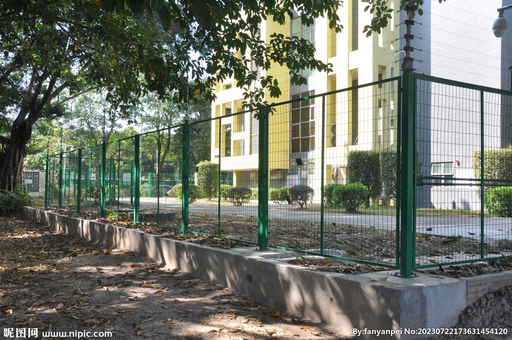 学校建筑隔离栏