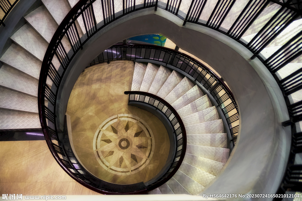 旋转楼梯