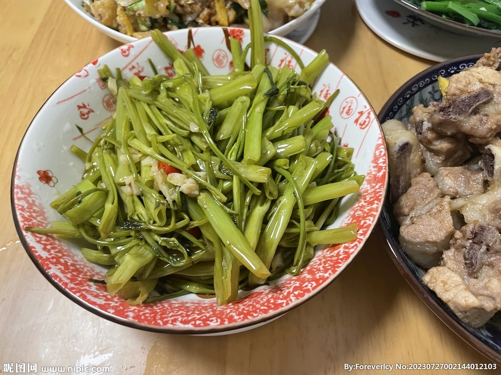 爆炒酸空心菜梗