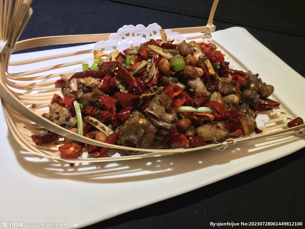 辣子鸡炒菜