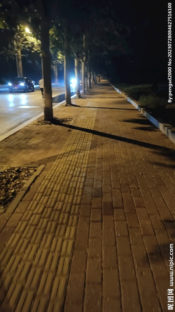 街道夜景