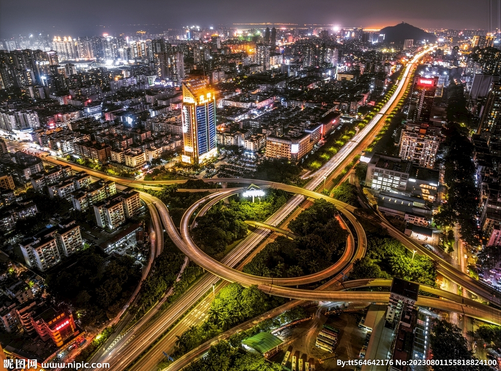 立交桥车水马龙